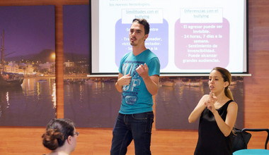 Charla Intérprete