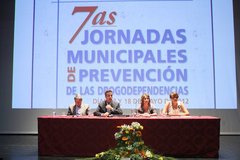 Imagen de la apertura oficial de las VII Jornadas de Prevenci�n de las Drogodependencias, organizadas por el Patronato de Servicios Sociales del Ayuntamiento de Arona. Mayo 2012