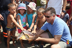 Suelta de Tortugas en Playa Las  Vistas.